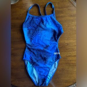 Arena Challenge Back size 30